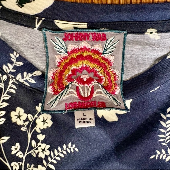 Johnny Was The Janie Favorite Puff Sleeve Top, floral boho navy blouse, large - Picture 6 of 9